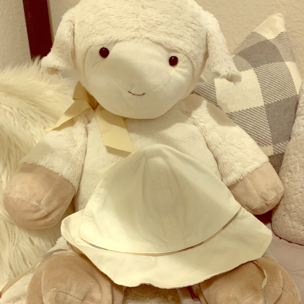 Burberry baby hat